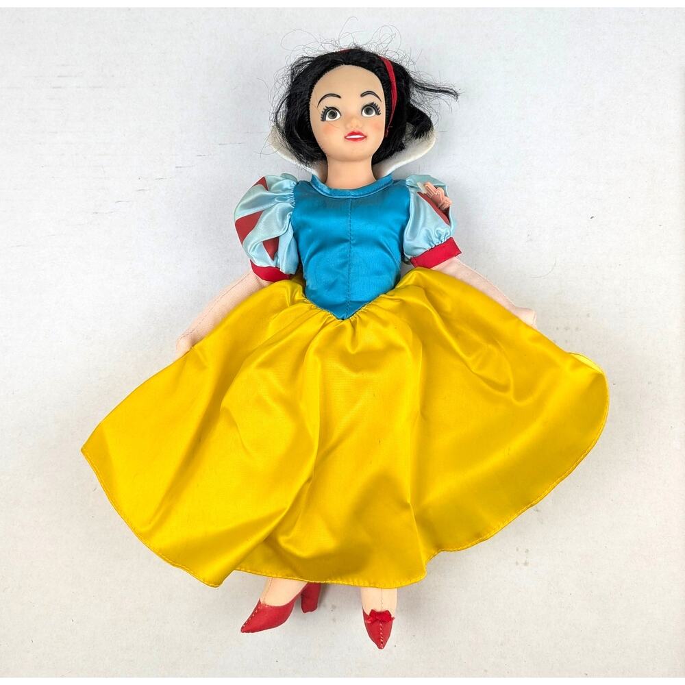Vintage 1980s Applause Disney Snow White Pirouette Doll 13 Inch